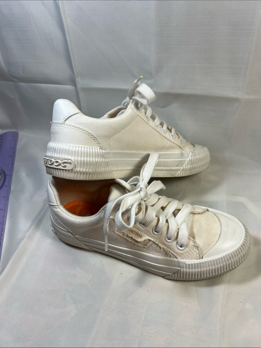 Rocket Dog White Low-Top Canvas Sneakers